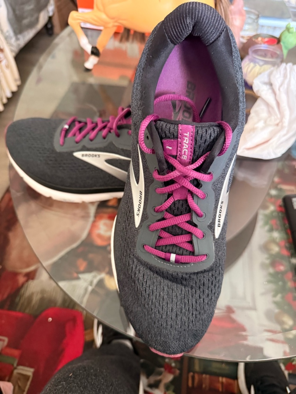 Brooks Women's Black and Pink/ Magenta Running Shoes - Picture 3 of 16